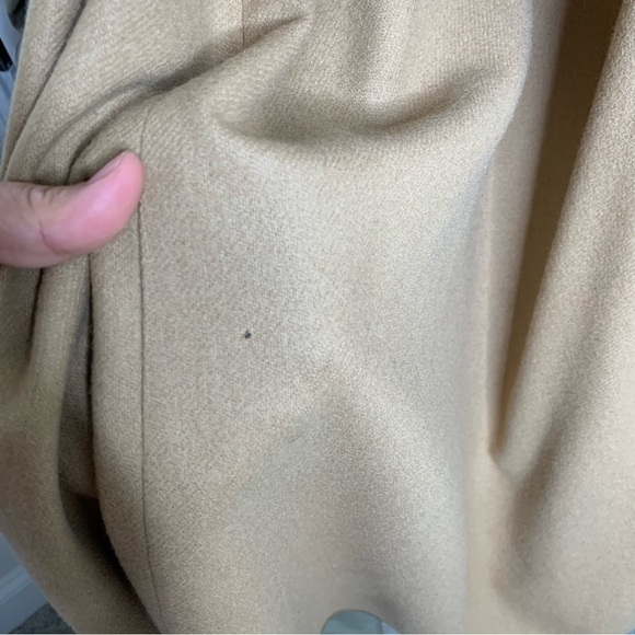 Burberry trench coat size XL - Picture 9 of 16